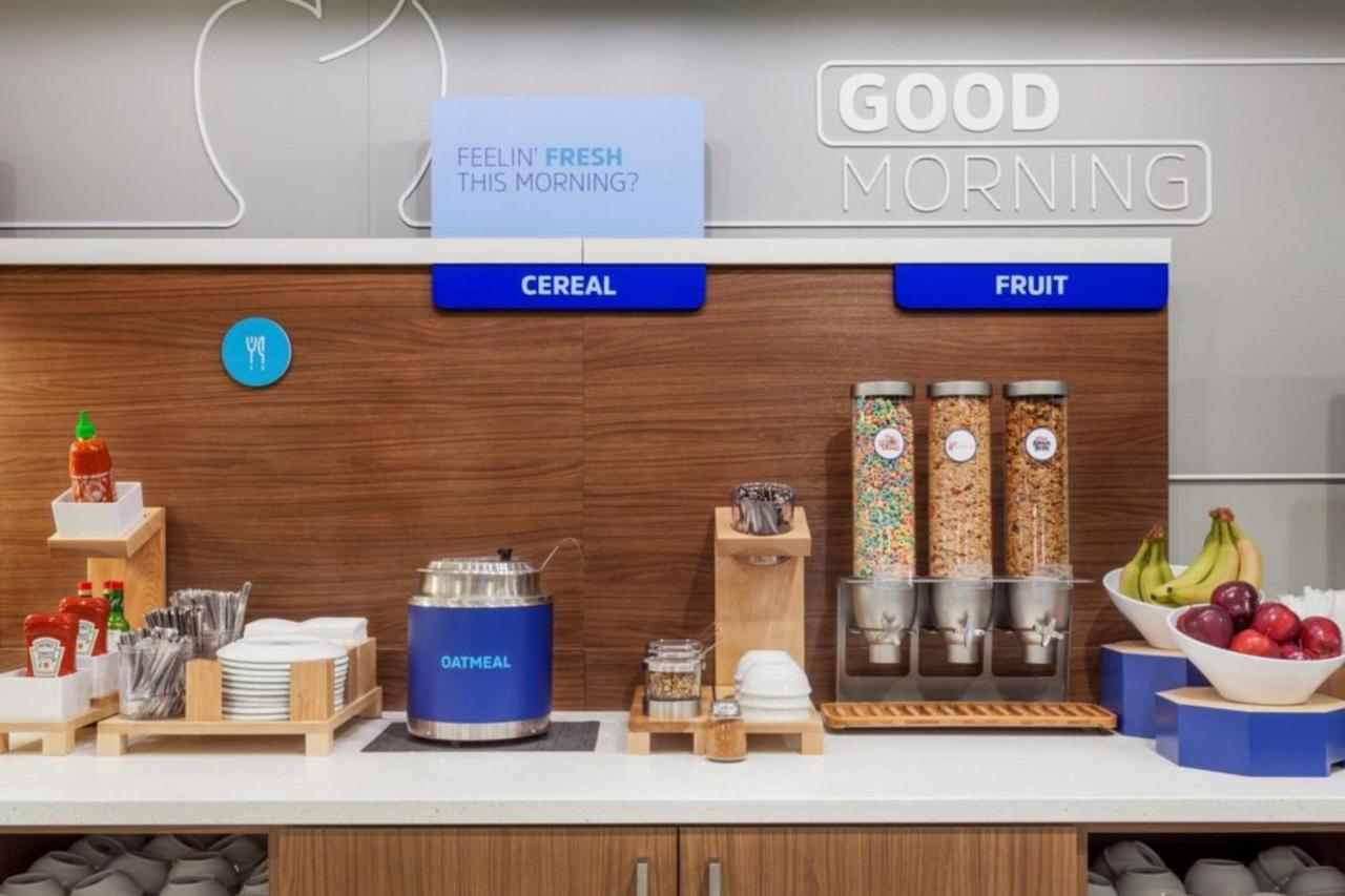 Holiday Inn Express - Blair By Ihg Εξωτερικό φωτογραφία